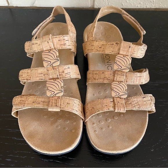 Vionic Women Size 8 Sandals Cork Tan Strappy Sling Back Shoe 44Amber TVW1275 - Picture 3 of 7